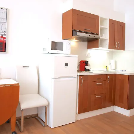 Apartment Center *